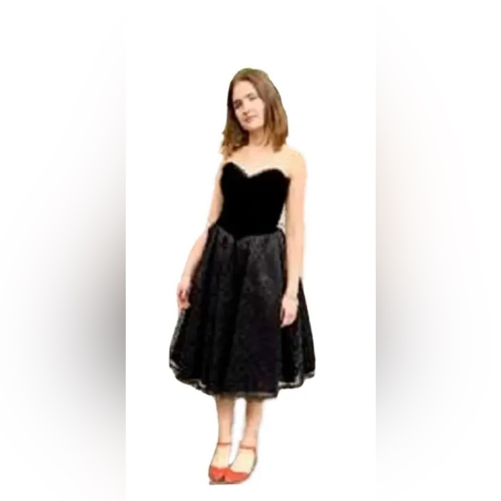 Gunne Sax Vintage 80s Black Velvet & Lace Strapless Evening Gown/Cocktail Dress